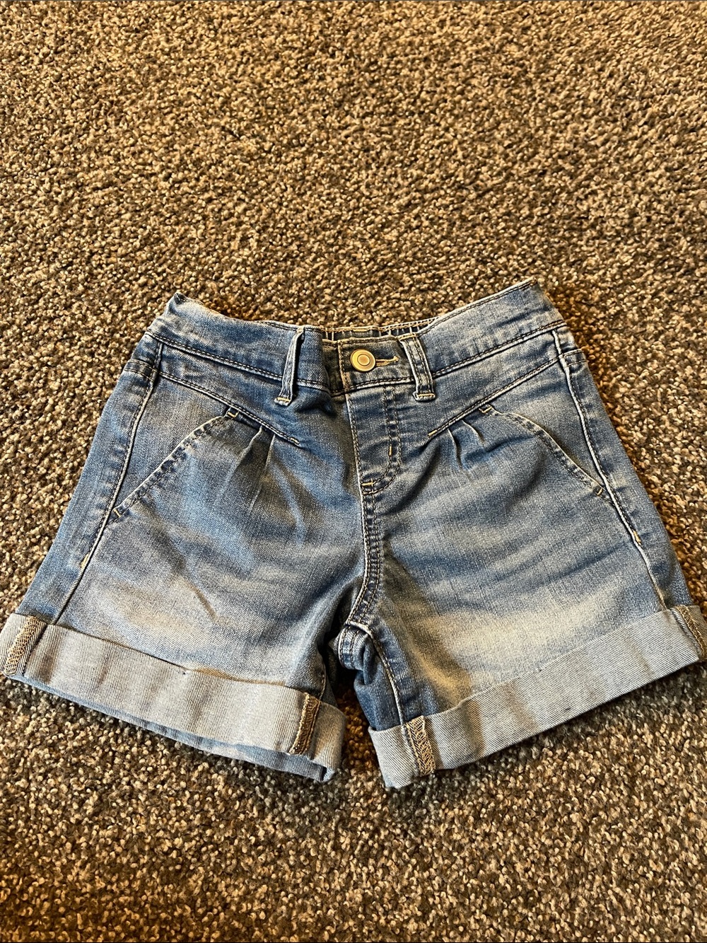 Pull on girls Denim Rolled-Hem Women’s Shorts - Light Blue. Brand new, no tags